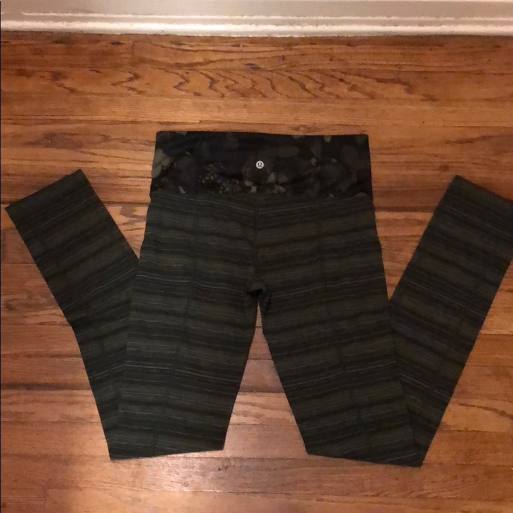 Like new lululemon yoga pants . Long 8